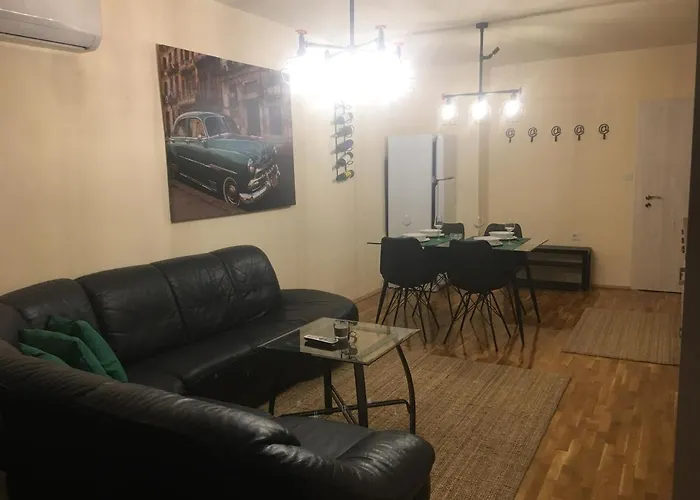 Panorama Darvenitsa Apartment *